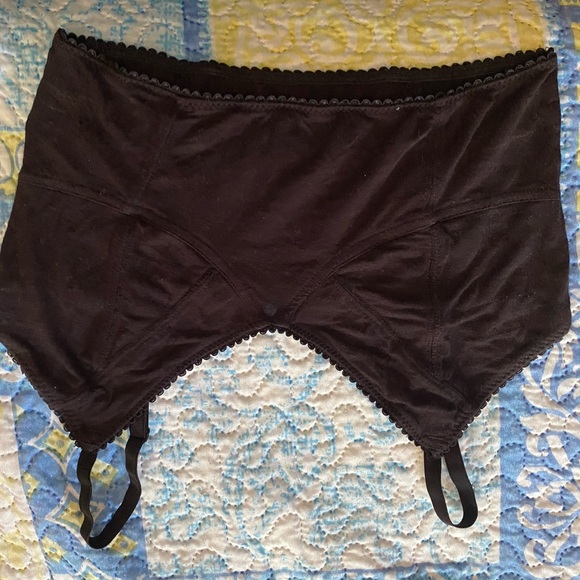 Decree Bralette size small - Picture 2 of 3